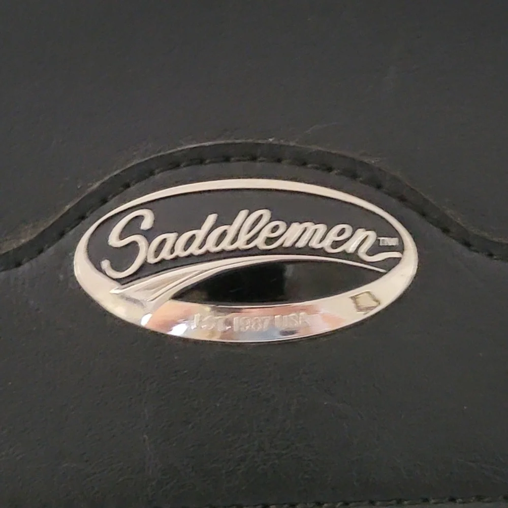 Saddlemen Small Left Side Black Motorcycle Saddlebag Slant Criusin